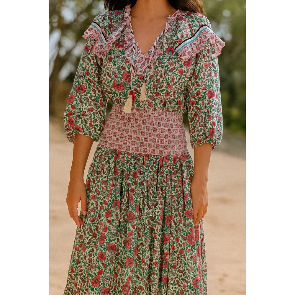 Bohemian‎ Floral Print Maxi Dress with Smocked Waist and Ruffled Neckline sz M